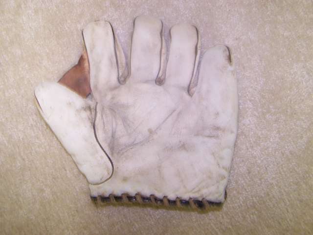 Goldsmith White Sewn Web Front